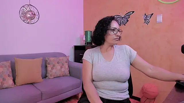 scarlet wet online show from November 2025 12:38:02 AM