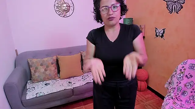 scarlet wet online show from February 2026 10:05:02 PM