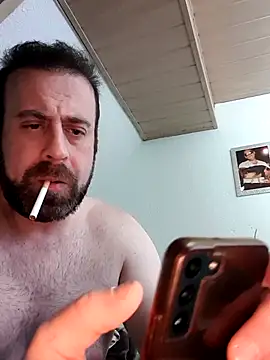 Snapshot of AquaMenn chatting on November 2025 01:37:01 AM AquaMenn online show from November 2025 01:37:01 AM