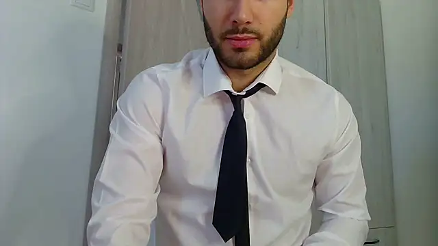 Justynn1 online show from March 2025 05:41:02 AM