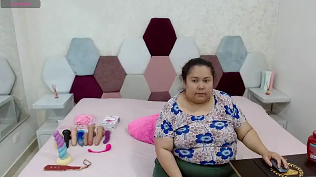 Snapshot of angel_blue chatting on June 2026 02:59:02 PM angel blue online show from June 2026 02:59:02 PM