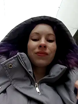 Snapshot of Frost_foxy chatting on December 2024 07:58:02 AM Frost foxy online show from December 2024 07:58:02 AM