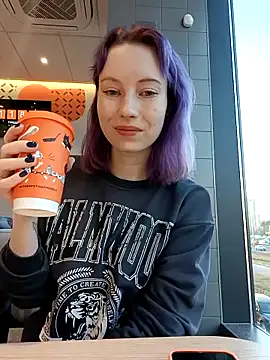 Snapshot of Frost_foxy chatting on December 2024 07:36:02 AM Frost foxy online show from December 2024 07:36:02 AM