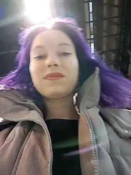 Snapshot of Frost_foxy chatting on December 2024 08:28:02 AM Frost foxy online show from December 2024 08:28:02 AM