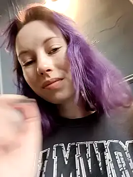 Snapshot of Frost_foxy chatting on February 2025 06:24:01 AM Frost foxy online show from February 2025 06:24:01 AM