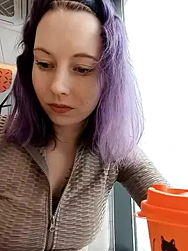 Snapshot of Frost_foxy chatting on February 2025 09:42:01 AM Frost foxy online show from February 2025 09:42:01 AM