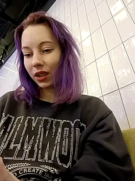 Snapshot of Frost_foxy chatting on February 2025 08:22:02 AM Frost foxy online show from February 2025 08:22:02 AM