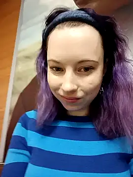 Snapshot of Frost_foxy chatting on February 2025 05:34:01 AM Frost foxy online show from February 2025 05:34:01 AM