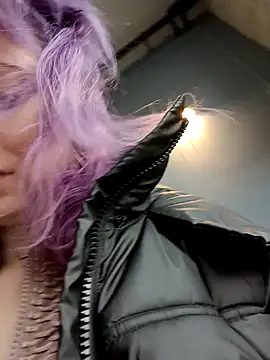 Snapshot of Frost_foxy chatting on February 2025 07:22:02 AM Frost foxy online show from February 2025 07:22:02 AM