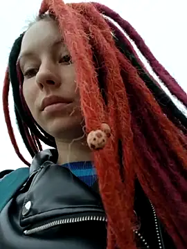 Snapshot of Frost_foxy chatting on September 2025 02:15:02 AM Frost foxy online show from September 2025 02:15:02 AM