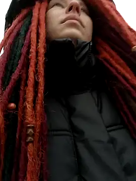 Snapshot of Frost_foxy chatting on October 2025 02:10:01 AM Frost foxy online show from October 2025 02:10:01 AM