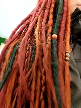 Snapshot of Frost_foxy chatting on October 2025 02:09:01 AM Frost foxy online show from October 2025 02:09:01 AM