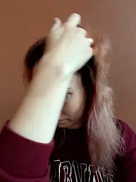 Snapshot of Frost_foxy chatting on October 2025 02:31:02 AM Frost foxy online show from October 2025 02:31:02 AM