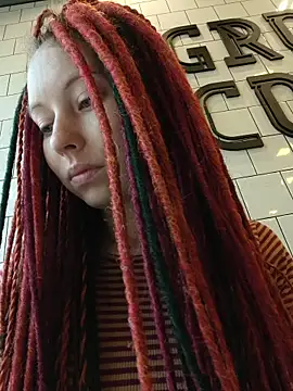 Snapshot of Frost_foxy chatting on October 2025 02:28:01 AM Frost foxy online show from October 2025 02:28:01 AM