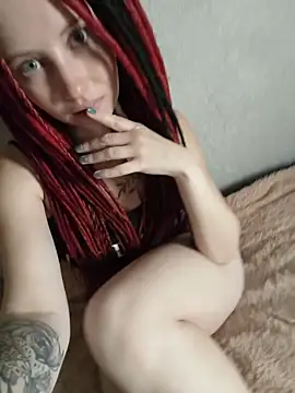 Snapshot of Frost_foxy chatting on November 2025 04:56:01 AM Frost foxy online show from November 2025 04:56:01 AM