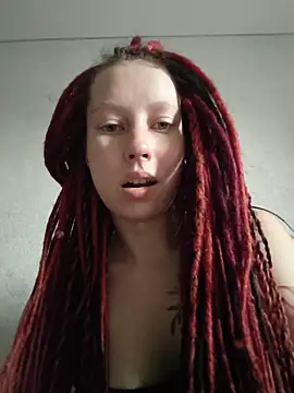 Snapshot of Frost_foxy chatting on November 2025 04:33:02 AM Frost foxy online show from November 2025 04:33:02 AM