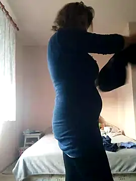 Snapshot of Elza01 chatting on February 2025 06:56:02 AM Elza01 online show from February 2025 06:56:02 AM