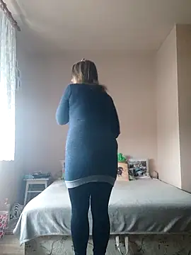 Snapshot of Elza01 chatting on February 2025 08:10:02 AM Elza01 online show from February 2025 08:10:02 AM