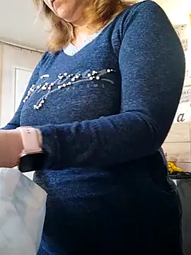 Snapshot of Elza01 chatting on March 2025 07:03:02 AM Elza01 online show from March 2025 07:03:02 AM