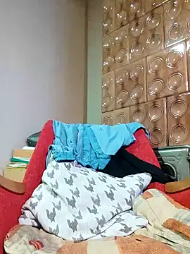 Snapshot of Elza01 chatting on October 2025 05:55:02 PM Elza01 online show from October 2025 05:55:02 PM