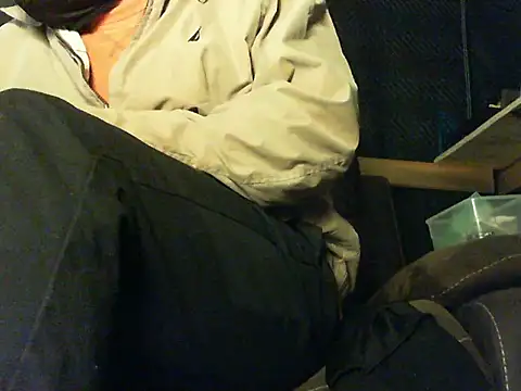 Snapshot of Sitonmyface2020@xh chatting on December 2025 12:53:02 PM Sitonmyface2020xh online show from December 2025 12:53:02 PM