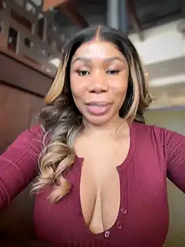 Snapshot of Belle___ chatting on January 2025 06:44:01 PM Belle online show from January 2025 06:44:01 PM