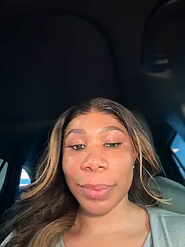 Snapshot of Belle___ chatting on January 2025 07:15:01 PM Belle online show from January 2025 07:15:01 PM