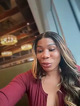 Snapshot of Belle___ chatting on January 2025 06:36:02 PM Belle online show from January 2025 06:36:02 PM