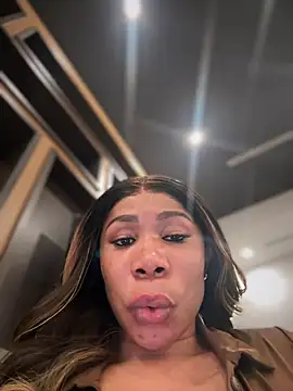 Snapshot of Belle___ chatting on February 2025 01:02:01 AM Belle online show from February 2025 01:02:01 AM