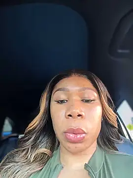 Snapshot of Belle___ chatting on February 2025 02:13:02 PM Belle online show from February 2025 02:13:02 PM