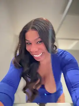 Snapshot of Belle___ chatting on February 2025 01:36:01 AM Belle online show from February 2025 01:36:01 AM