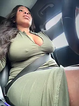 Snapshot of Belle___ chatting on March 2025 09:38:02 PM Belle online show from March 2025 09:38:02 PM