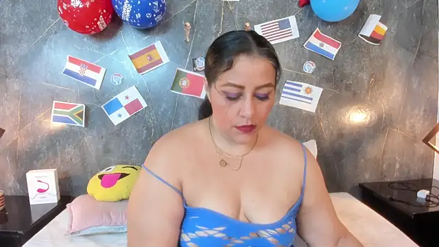 Snapshot of SexxyPamela chatting on June 2026 05:07:01 PM SexxyPamela online show from June 2026 05:07:01 PM