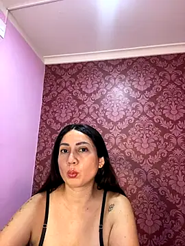 Snapshot of juliana_diaz chatting on November 2025 11:31:01 AM juliana diaz online show from November 2025 11:31:01 AM