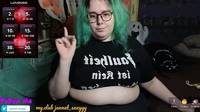 Snapshot of JannetPie chatting on November 2025 09:26:02 PM JannetPie online show from November 2025 09:26:02 PM