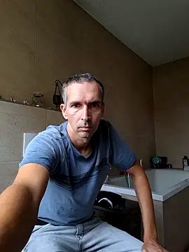 Snapshot of Geiler-boy313 chatting on October 2025 08:33:02 AM Geiler-boy313 online show from October 2025 08:33:02 AM