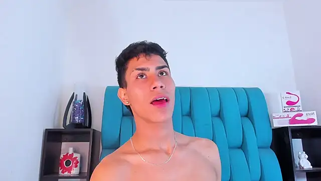 Snapshot of AlanNaughty chatting on January 2025 10:23:01 PM AlanNaughty online show from January 2025 10:23:01 PM