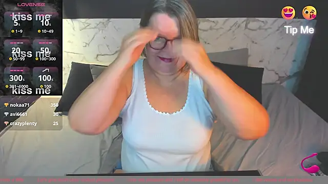 Shannonshine online show from September 2025 05:38:01 PM