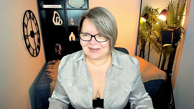 Shannonshine online show from June 2026 01:02:02 PM