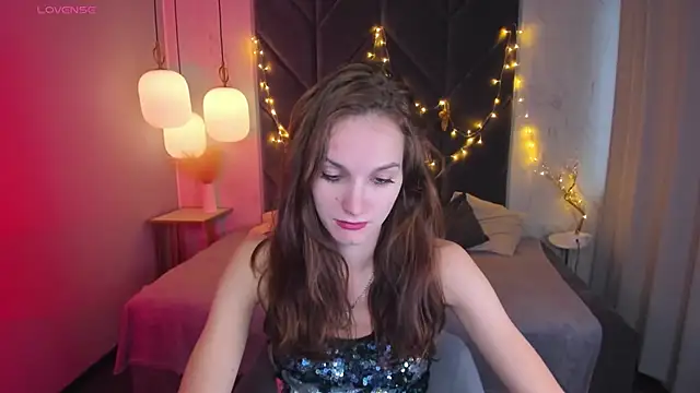 Snapshot of MirandaGlow chatting on December 2024 08:56:01 AM MirandaGlow online show from December 2024 08:56:01 AM