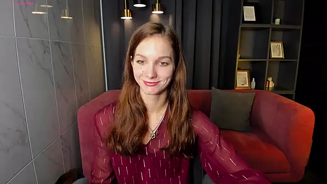 Snapshot of MirandaGlow chatting on December 2025 05:35:02 AM MirandaGlow online show from December 2025 05:35:02 AM