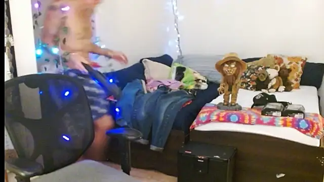 Snapshot of mycock2474u chatting on February 2025 01:02:01 PM mycock2474u online show from February 2025 01:02:01 PM