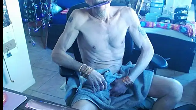 Snapshot of mycock2474u chatting on March 2025 03:37:02 PM mycock2474u online show from March 2025 03:37:02 PM