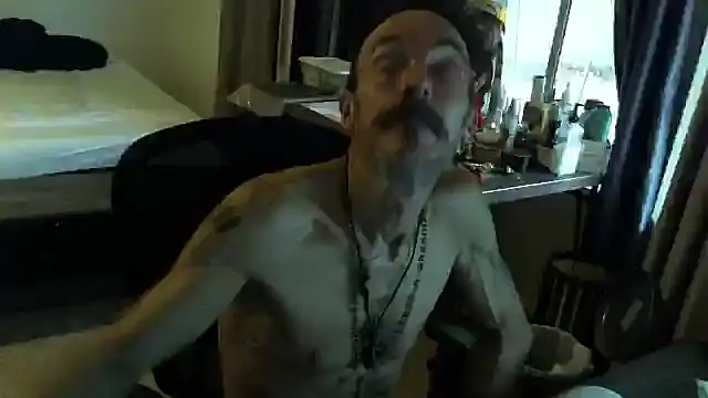 Snapshot of mycock2474u chatting on October 2025 02:15:01 PM mycock2474u online show from October 2025 02:15:01 PM