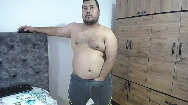 Snapshot of santi_hothot chatting on September 2025 07:02:02 PM santi hothot online show from September 2025 07:02:02 PM