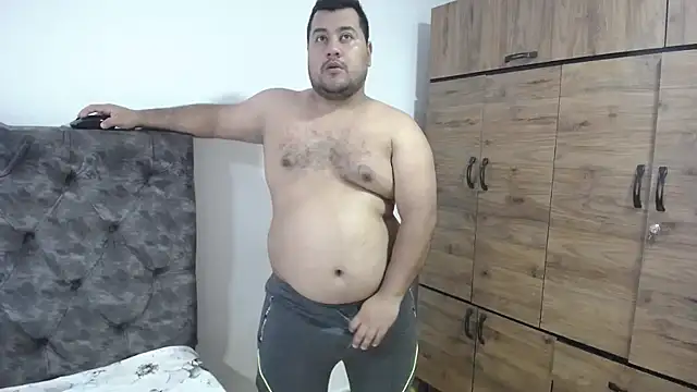 Snapshot of santi_hothot chatting on October 2025 07:14:02 PM santi hothot online show from October 2025 07:14:02 PM