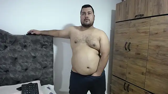 Snapshot of santi_hothot chatting on December 2025 07:42:02 PM santi hothot online show from December 2025 07:42:02 PM