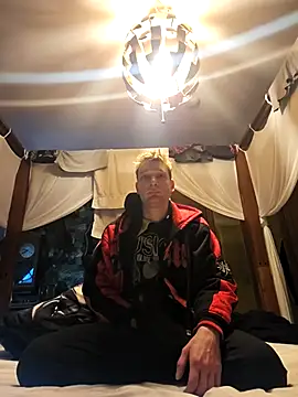 Snapshot of AnubisTVirus chatting on December 2025 08:10:02 AM AnubisTVirus online show from December 2025 08:10:02 AM