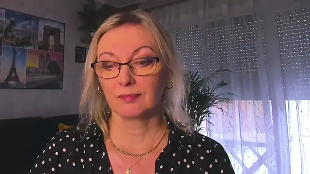 vanessa chat online show from February 2026 02:33:01 PM