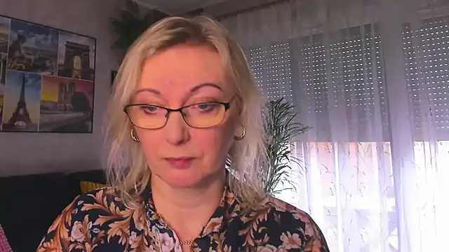 vanessa chat online show from February 2026 02:12:02 PM